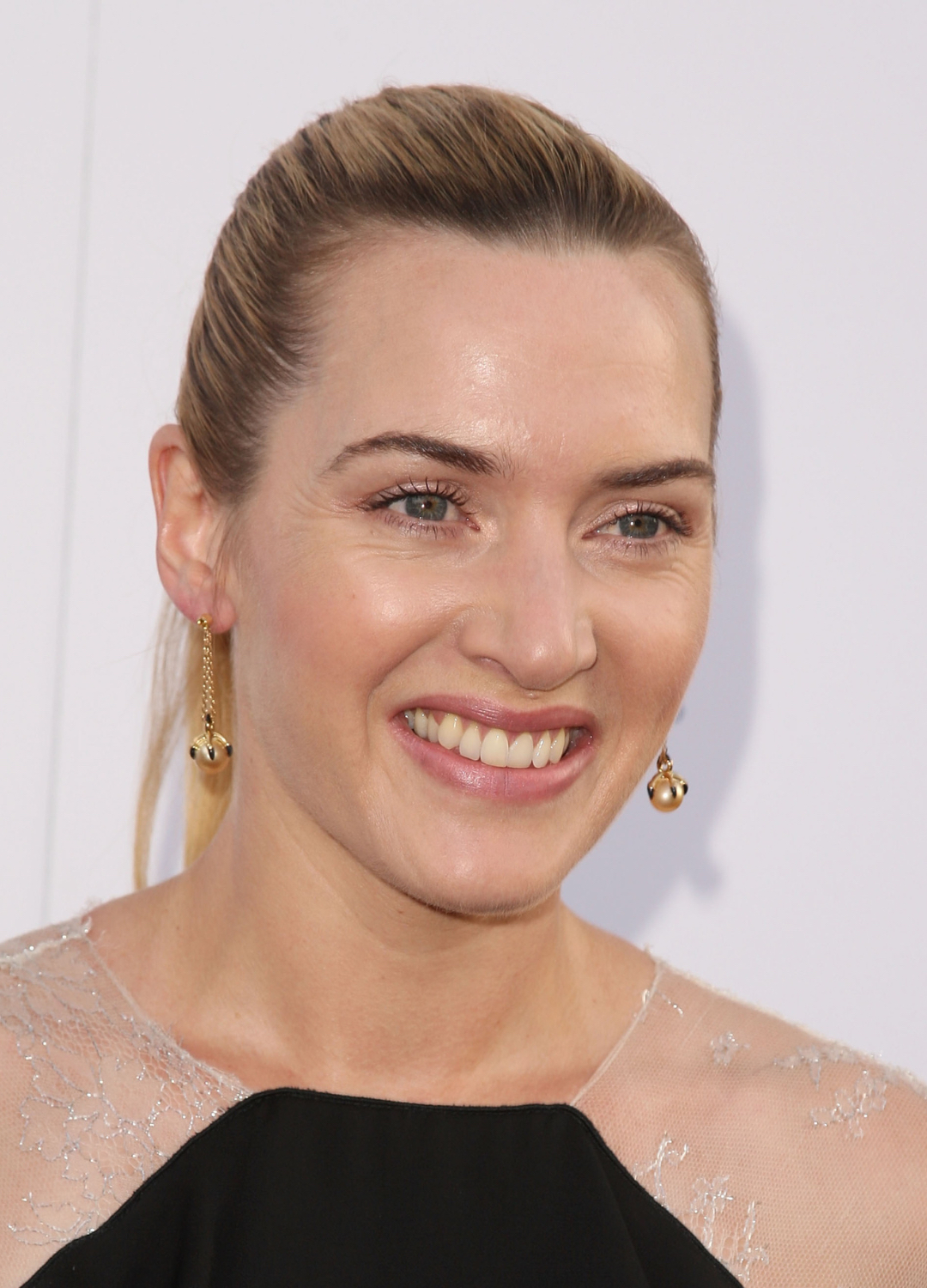 Kate Winslet attends a special New York screening of "Away We Go" at Landmark's Sunshine Cinema on June 1, 2009 in New York City