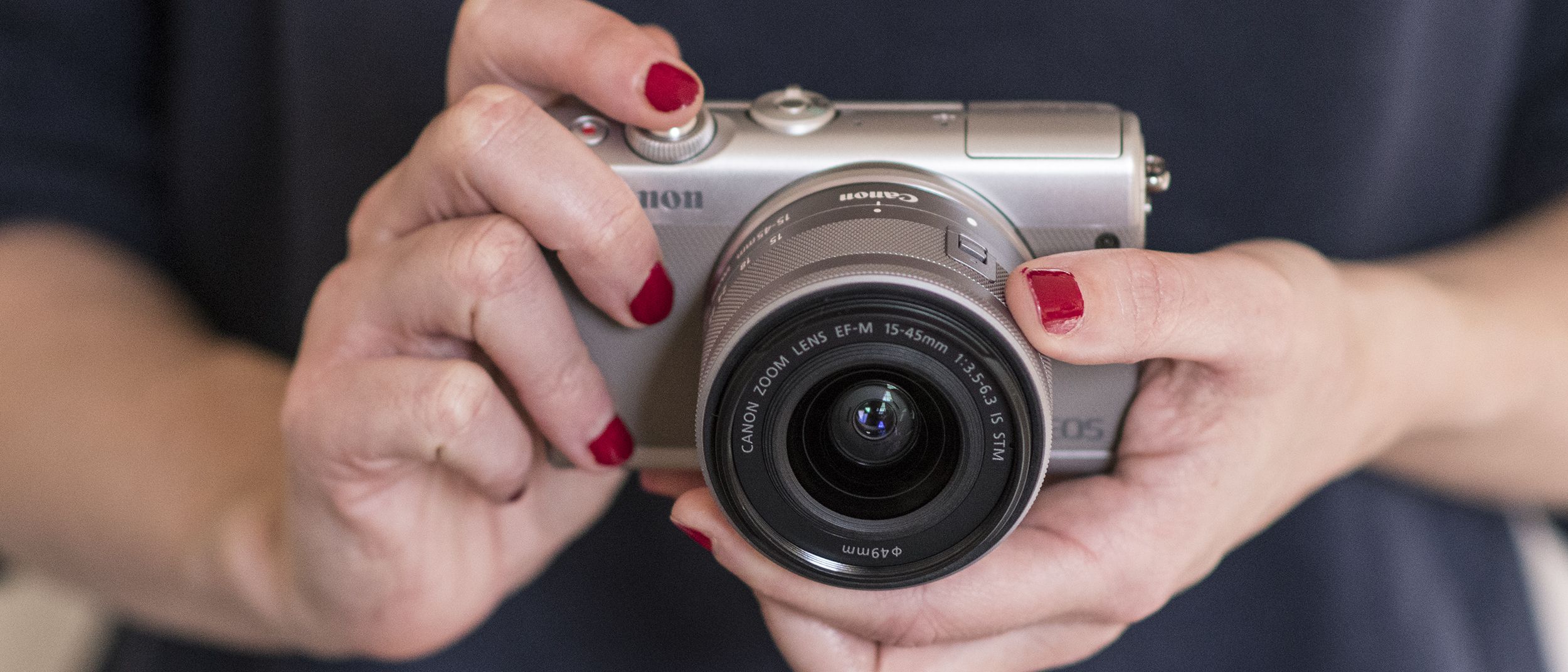 【極美品】CANON EOS M100 EF-M 15-45mm IS STM Canon EOS M100 w/ 15-45mm IS STM Camera Review - Consumer