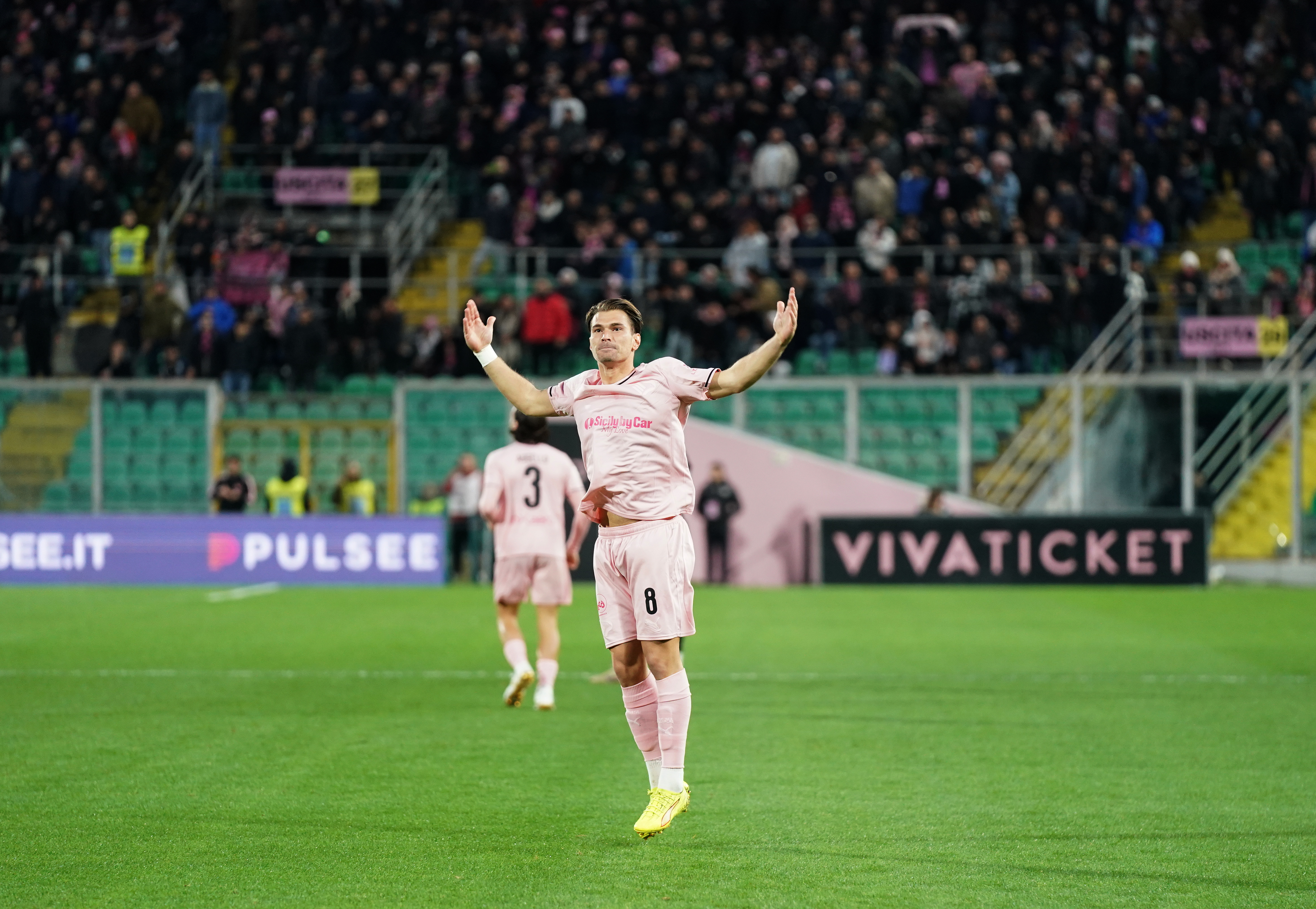 Jacopo Segre of Palermo FC celebrates a goal during the Serie B match between Palermo FC and Spezia Calcio at the Stadio ''Renzo Barbera'' in Palermo, Italy, on January 18, 2026. (Photo by Gabriele Maricchiolo/NurPhoto)