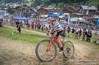 Van der Poel and Courtney take Short Track openers at Les Gets World Cup
