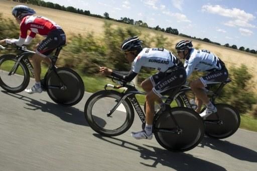 The Saxo Bank Sungard team does a training session on the Tour's stage two team time trial parcours.