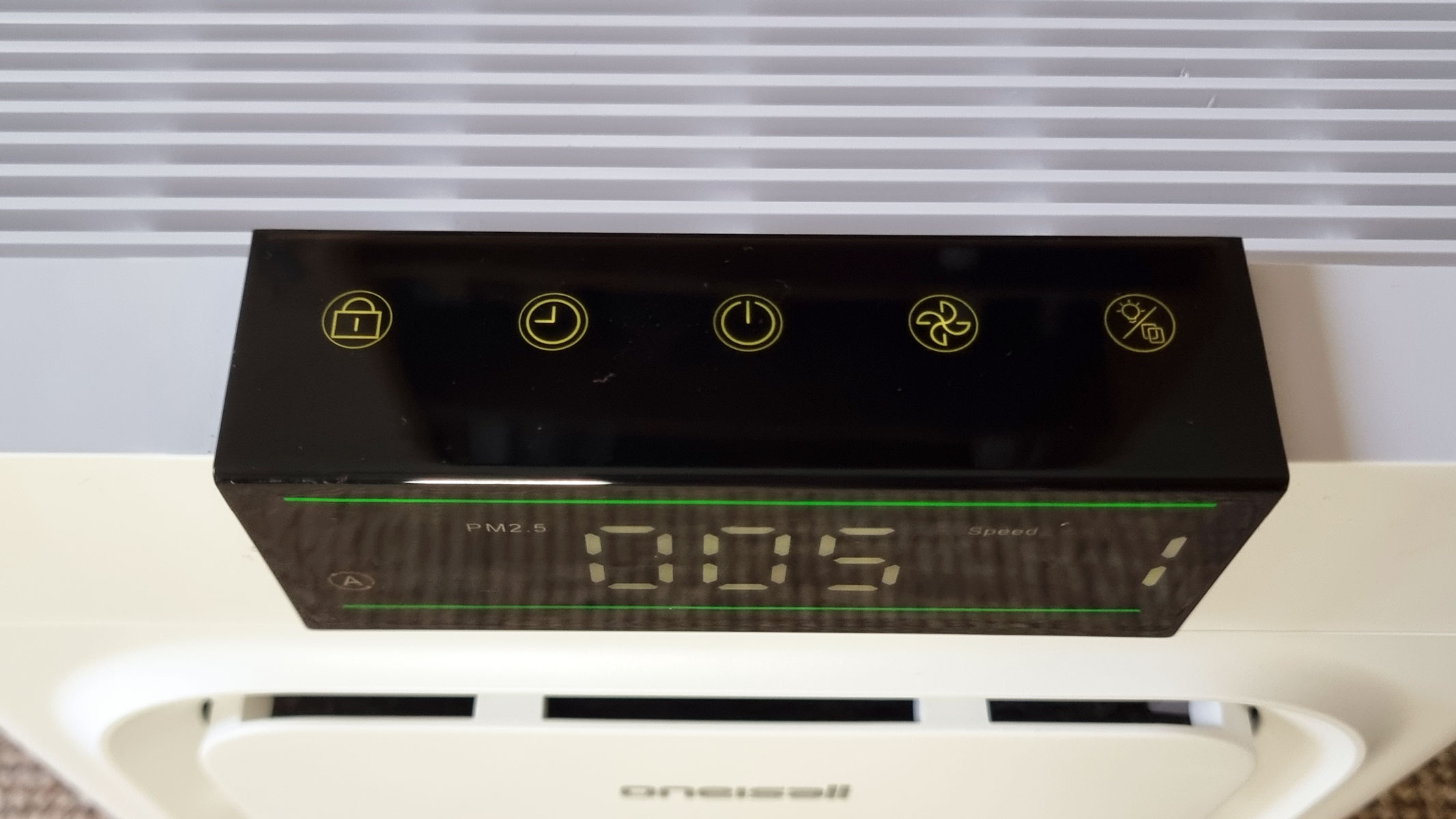 A close-up picture of the control panel on the Oneisall Pet Air Purifier