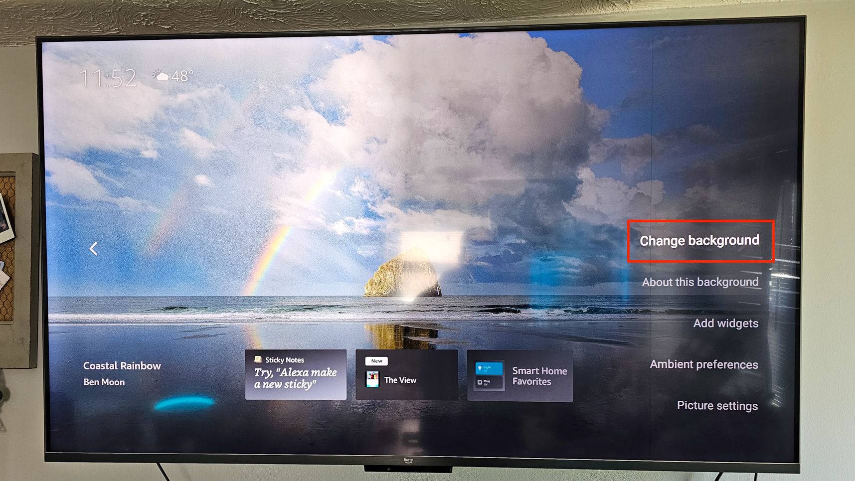 Alterar a experiência ambiente da barra lateral do plano de fundo no Amazon Fire TV Omni QLED