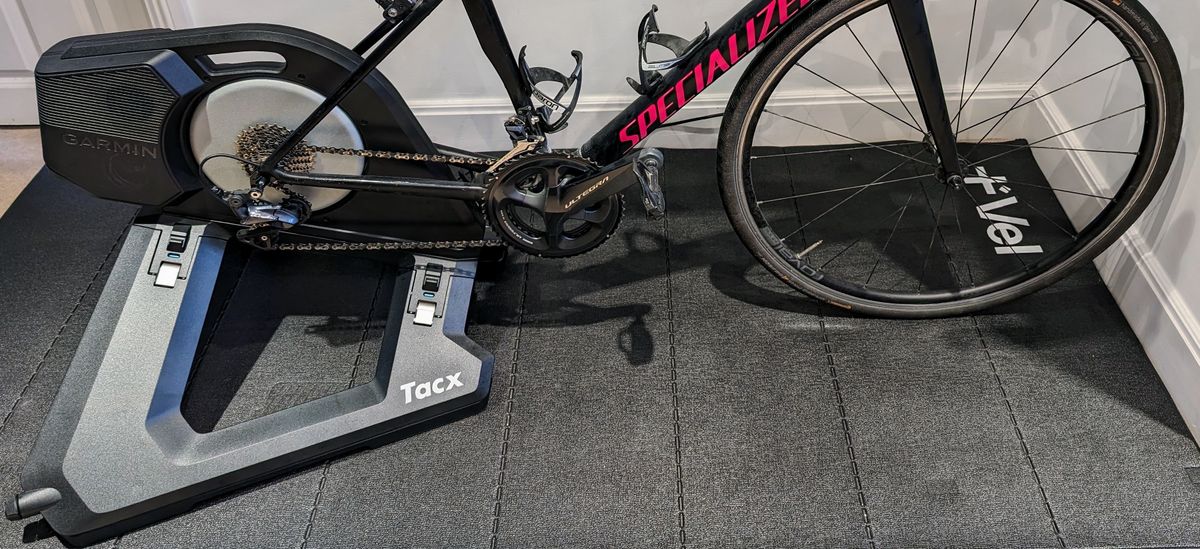 Tacx Neo 3M turbo trainer