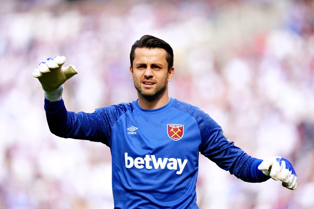 Lukasz Fabianski ‘honoured and proud’ after signing new West Ham ...