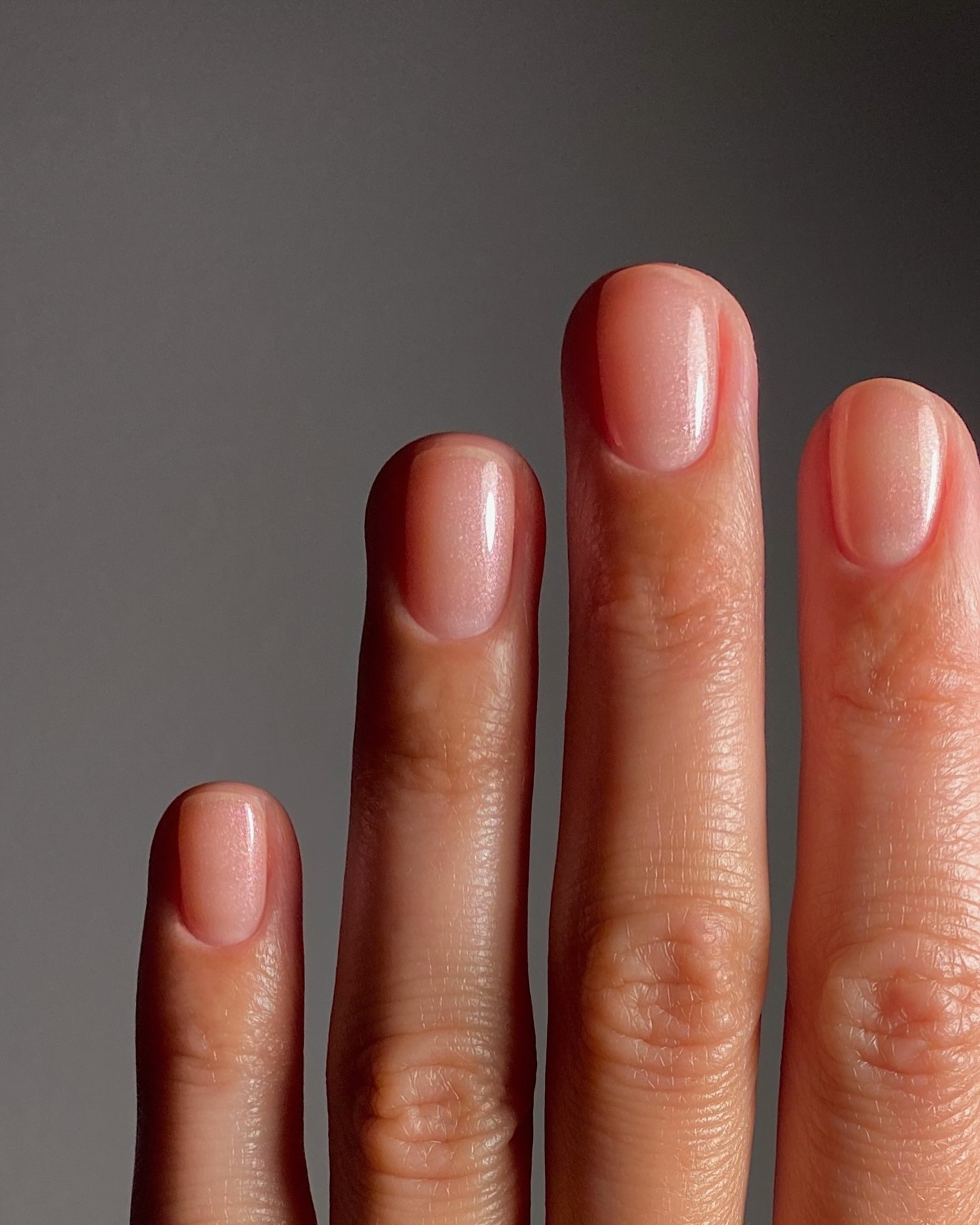 Sheer sparkling tulle short nails