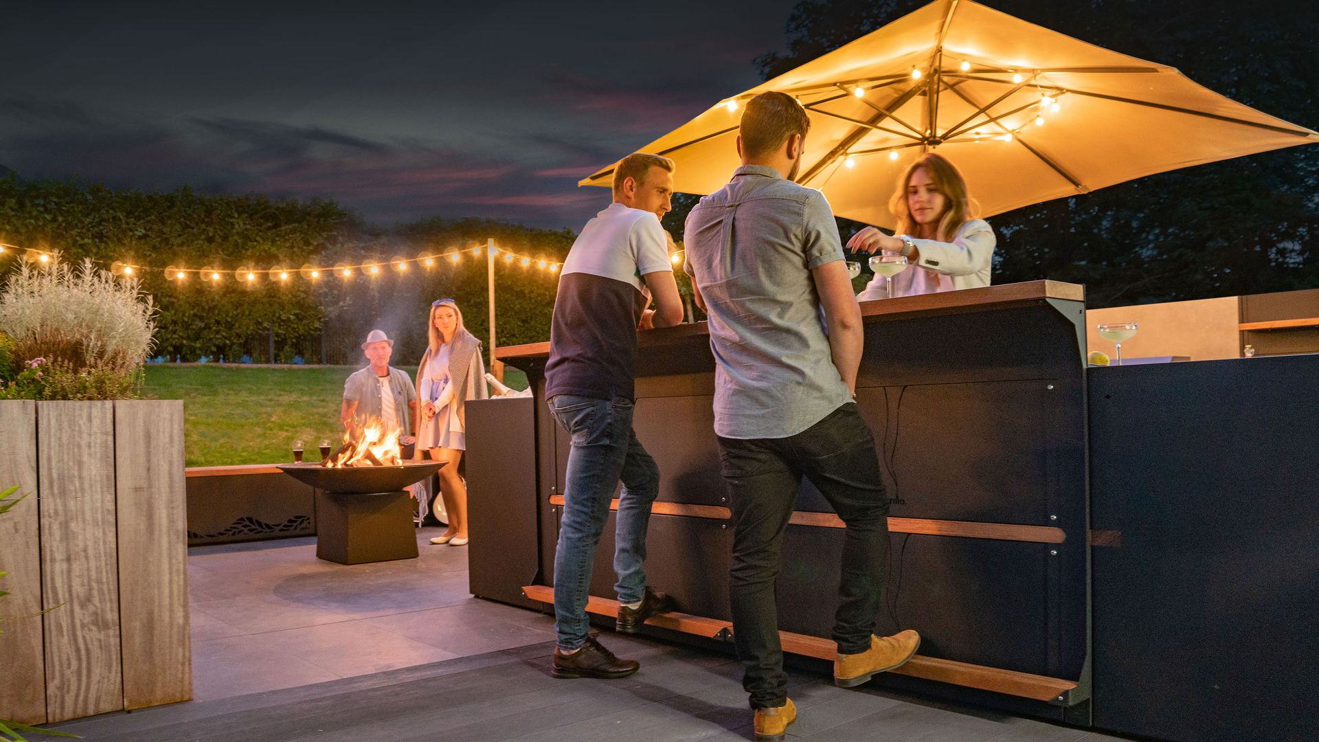 Brilliant garden bar ideas to liven up your outdoor space Homebuilding
