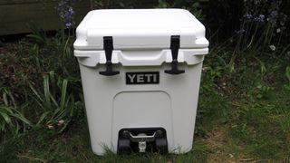 Yeti Silo 6G water cooler