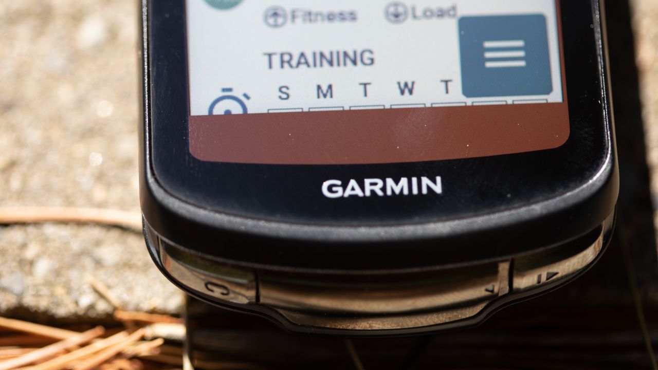 Garmin 1040 Solar detail of solar panel