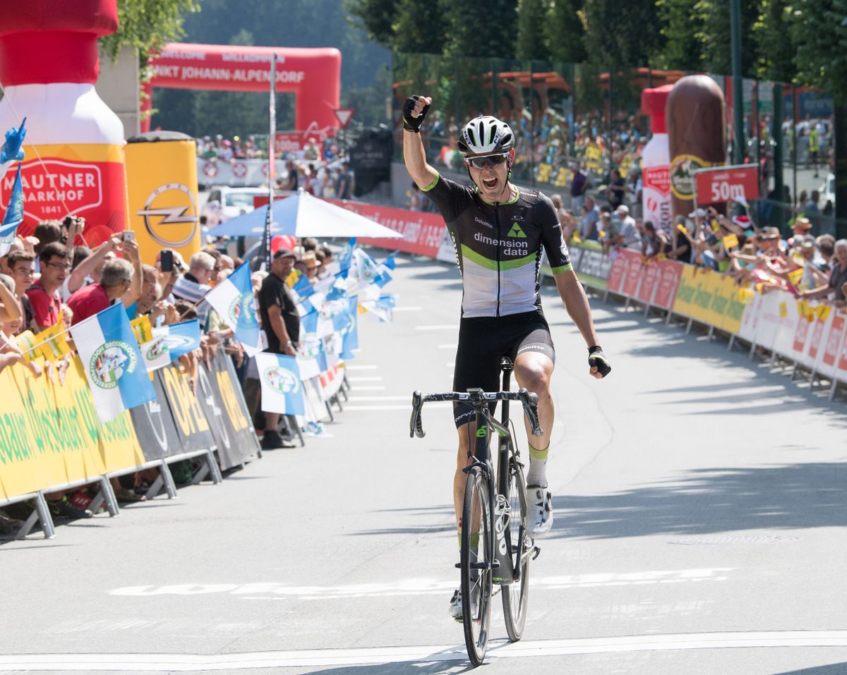 Ben O'Connor (Dimension Data) claims the win