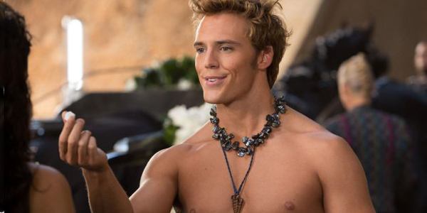 sam claflin chest in the hunger games