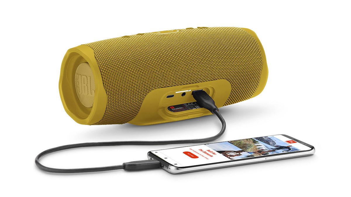 JBL Charge 4 vs JBL Flip 5 which is better? What HiFi?