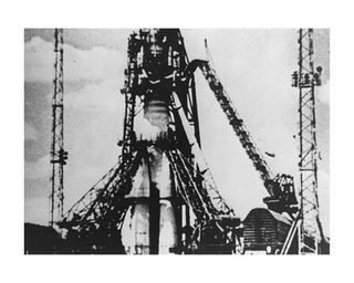 Sputnik 1 on the Pad