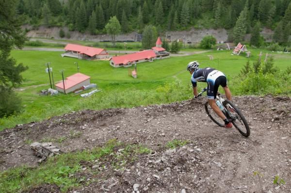 Sam Schultz (Subaru Trek) speeds around a corner