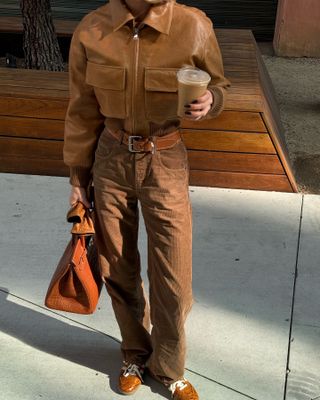 @hoskelsa carrying an Hermes handbag