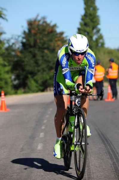 Vincenzo Nibali (Liquigas) looks focussed after the turn around