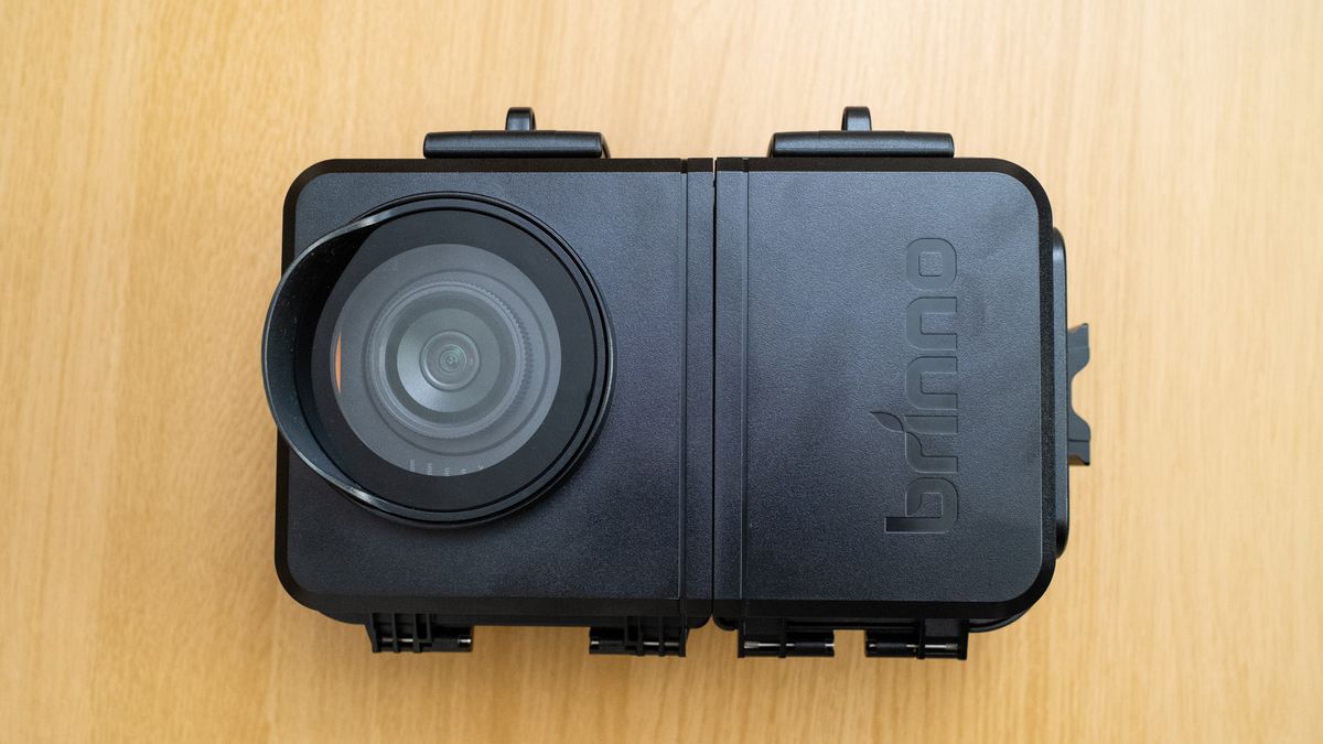 Brinno BCC5000 Time Lapse Bundle weather-resistant housing front view