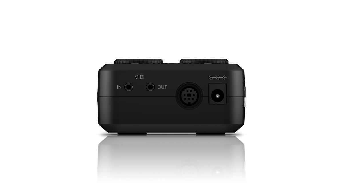 IK Multimedia iRig Pro Duo I/O multiple angles
