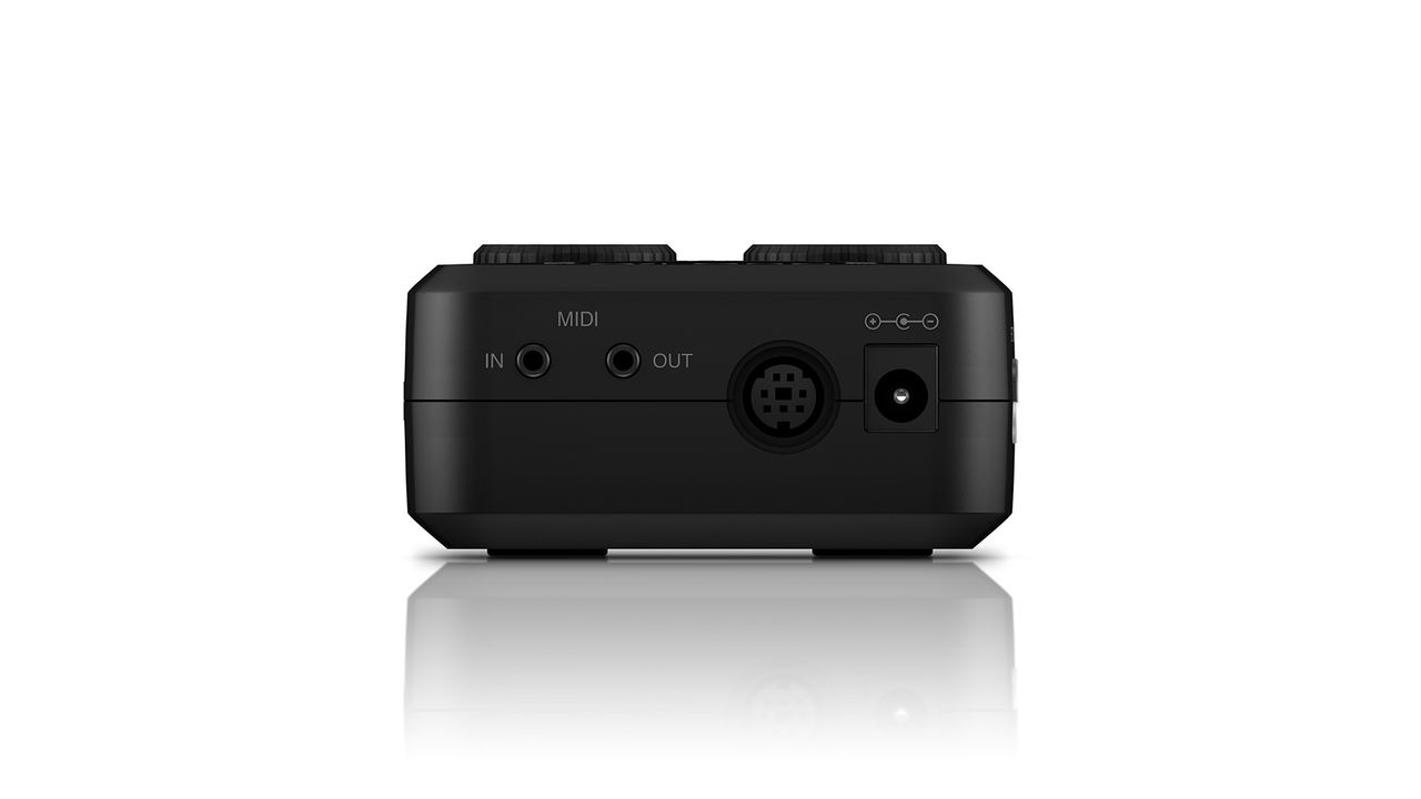 IK Multimedia iRig Pro Duo I/O multiple angles