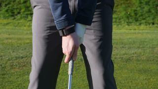 Weak golf grip