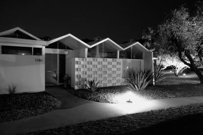 Palm Springs at Night, shot and shown as an evening tour story during palm springs modernism week 2026
