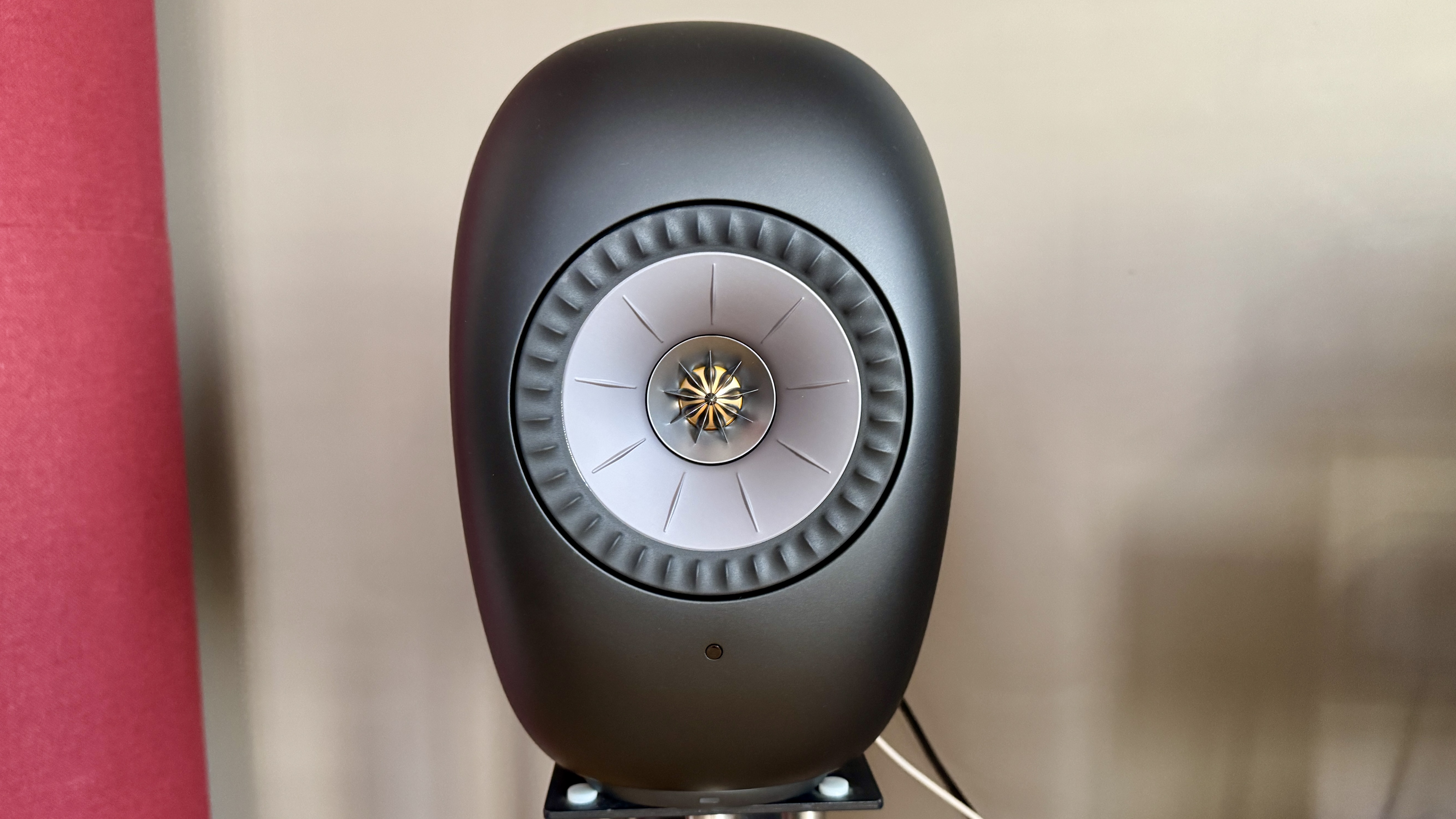 KEF LS Luxe in a hi-fi listening room, in close up