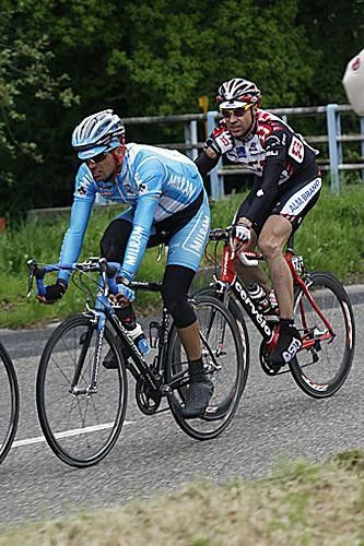 Jens Voigt (CSC) keeping an eye on things