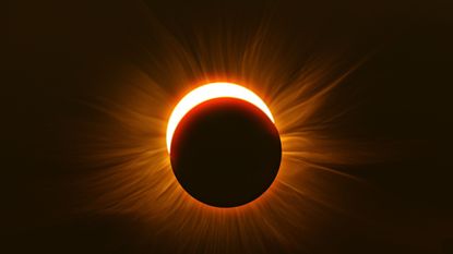 Corona, Light, Eclipse, Sun, Atmosphere, Astronomical object, Heat, Circle, Sky, Celestial event, 