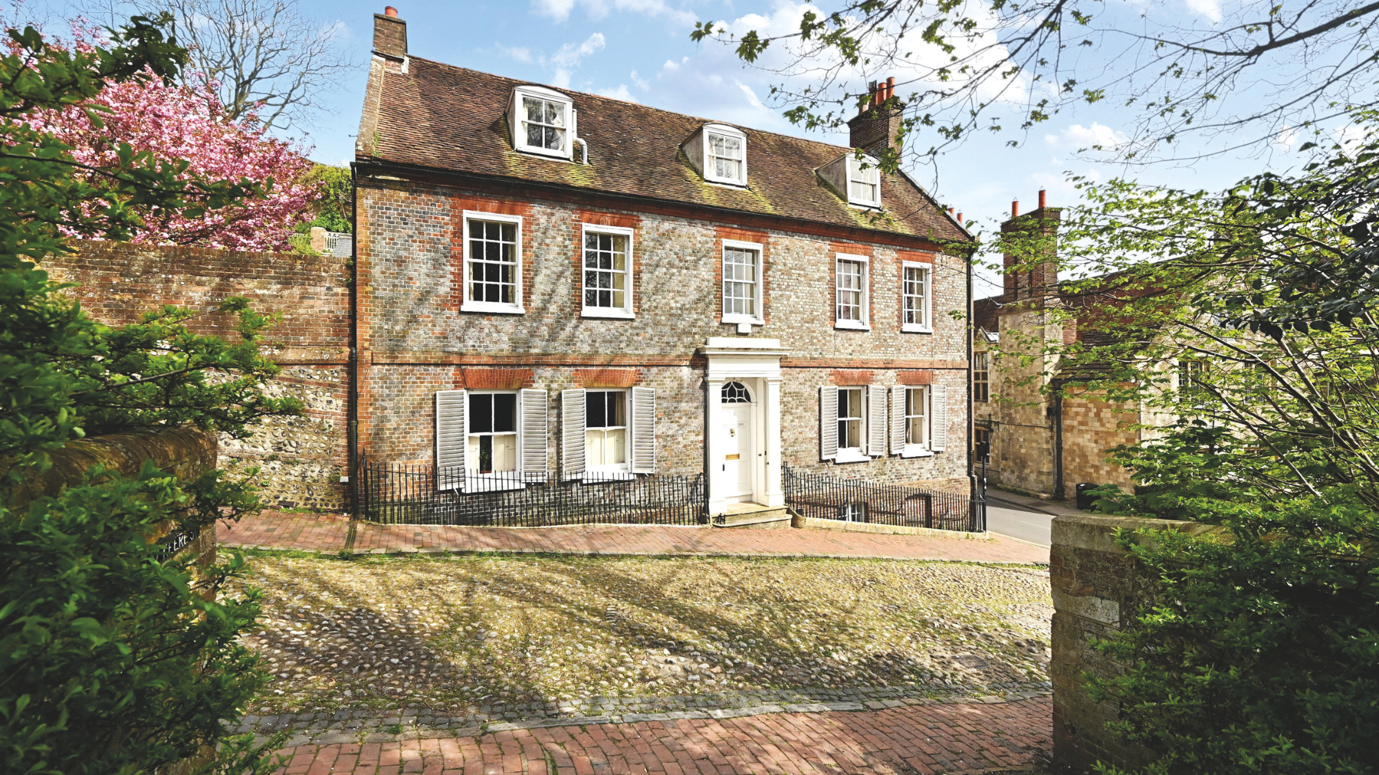 East Sussex, The Caprons, Lewes
