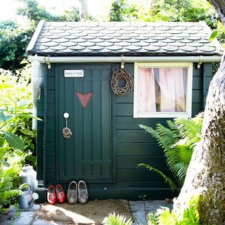 green shed
