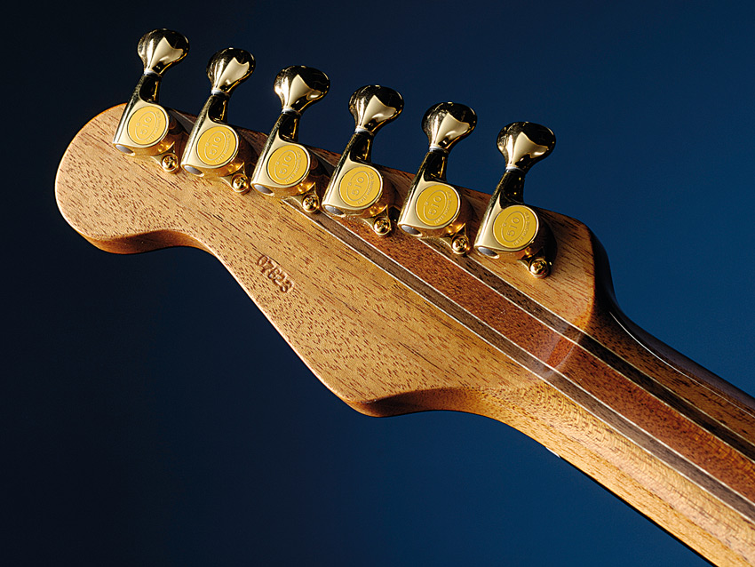 Williams' craft is displayed here by the Deluxe's elegant laminate neck construction