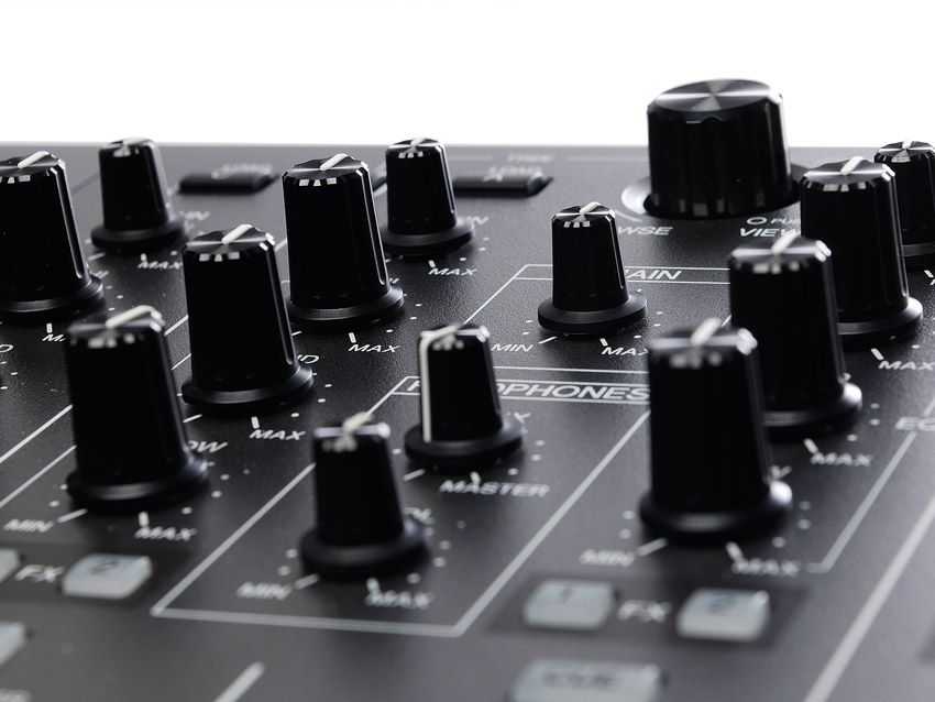 Assign FX channels, adjust EQ and gain using the mixer.