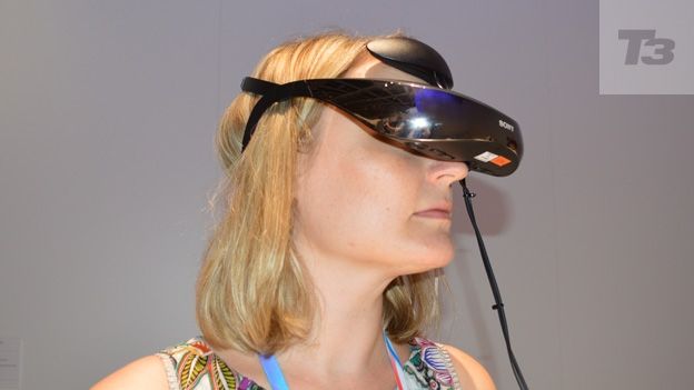 Sony HMZ-T3 Head Mounted Display review