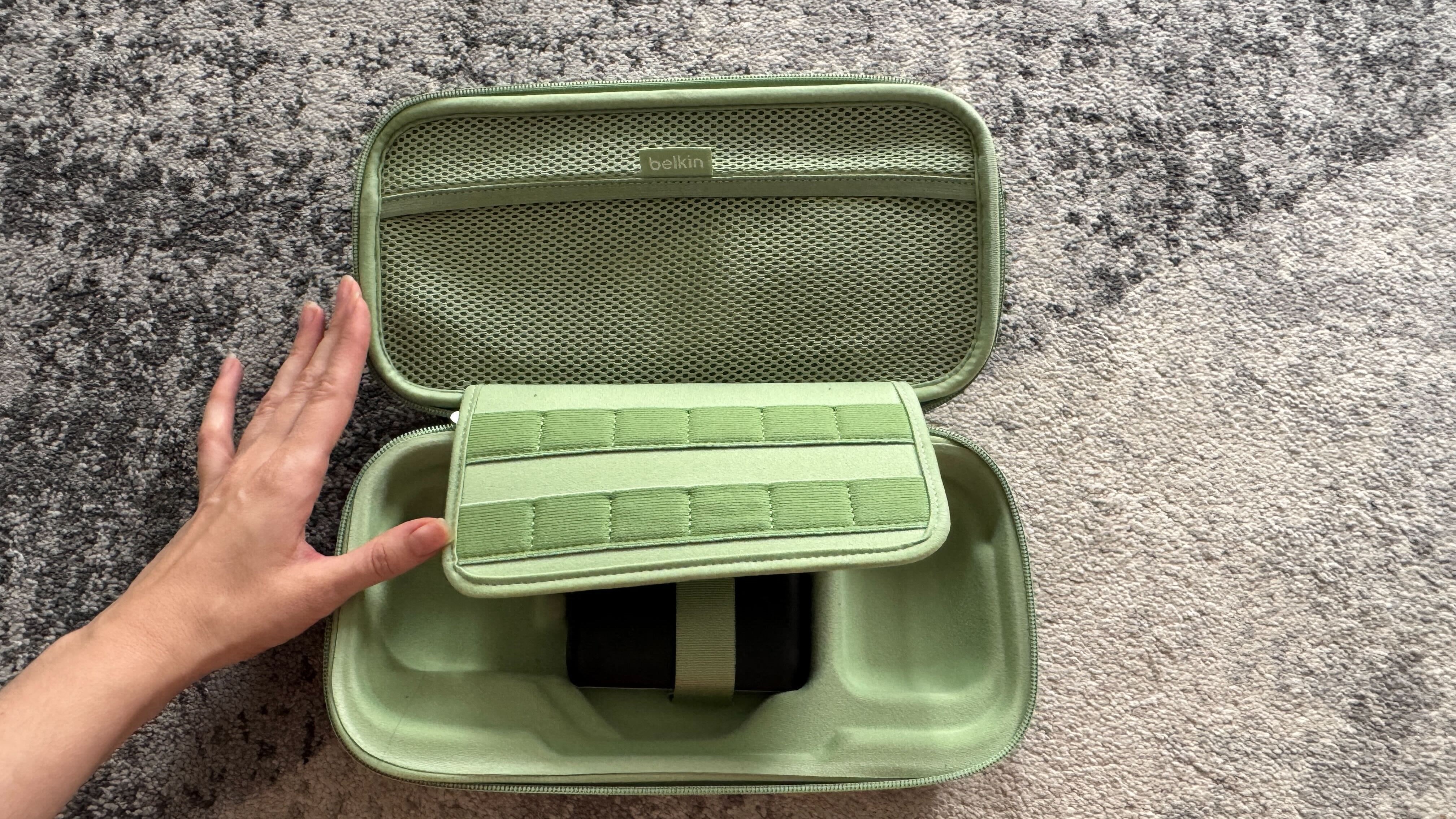 Nintendo Switch 2 Belkin charge case