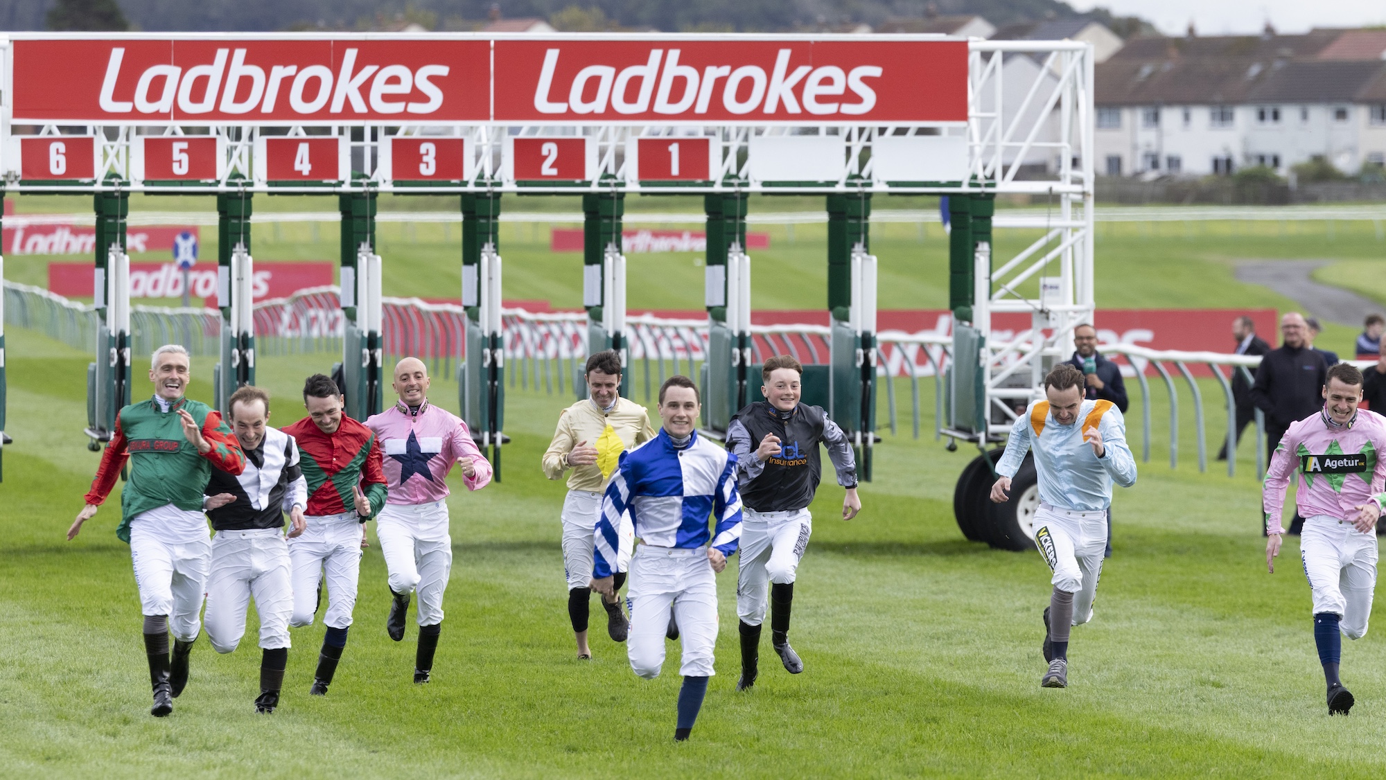 Ladbrokes-Jockey-Sprint-Trophy-8.jpg