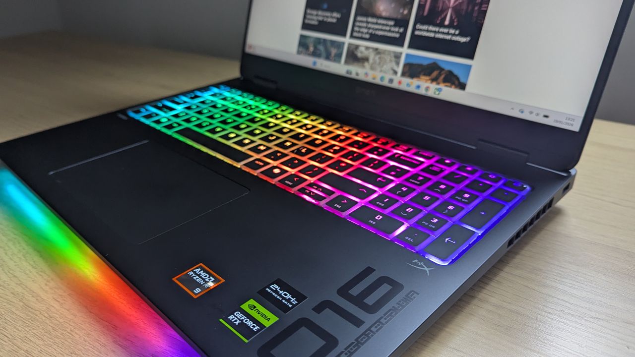 HP Omen Max 16 on a wooden desk
