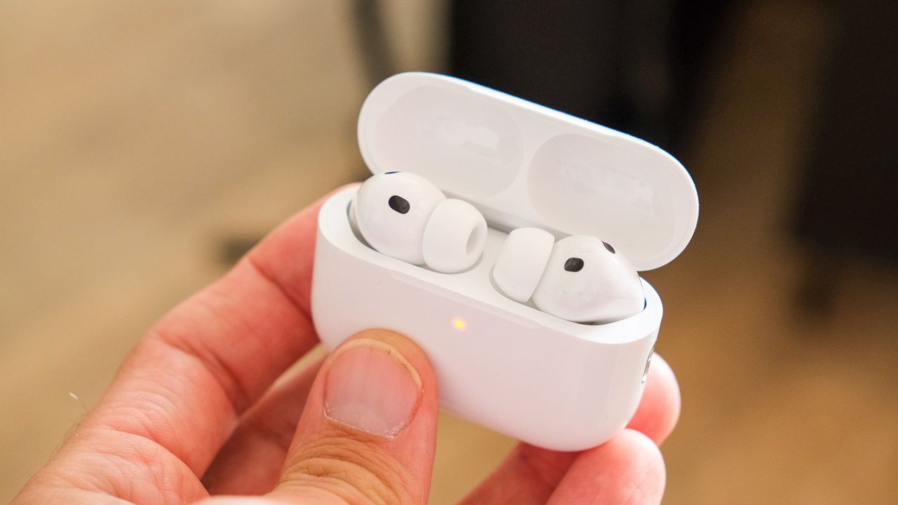 Apple just gave me a huge reason to upgrade my go-to travel headphones