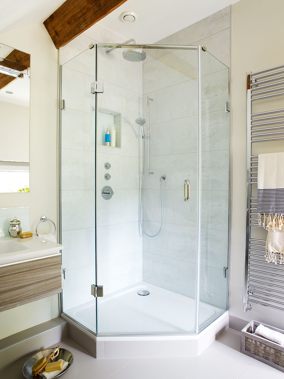 luther-bathroom-shower-enclosure