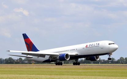Delta Air Lines / United Airlines