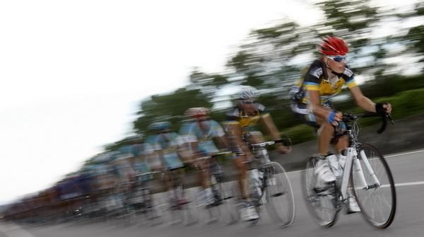 The Ukraine riders worked hard to protect the leader's jersey.