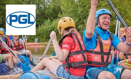 pgl travel top left with a family rowing
