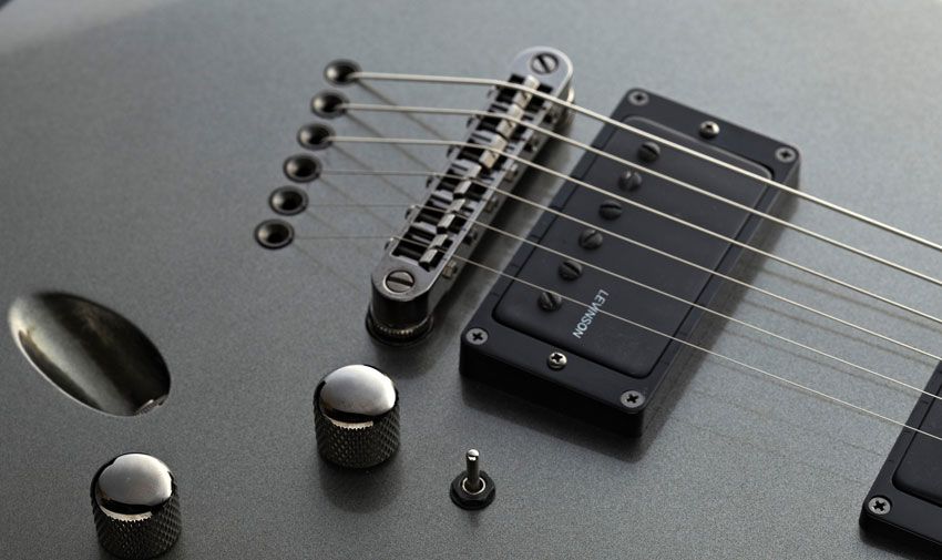 The tiny Variable Spectrum Control (VSC) switch engages one of three EQ presets