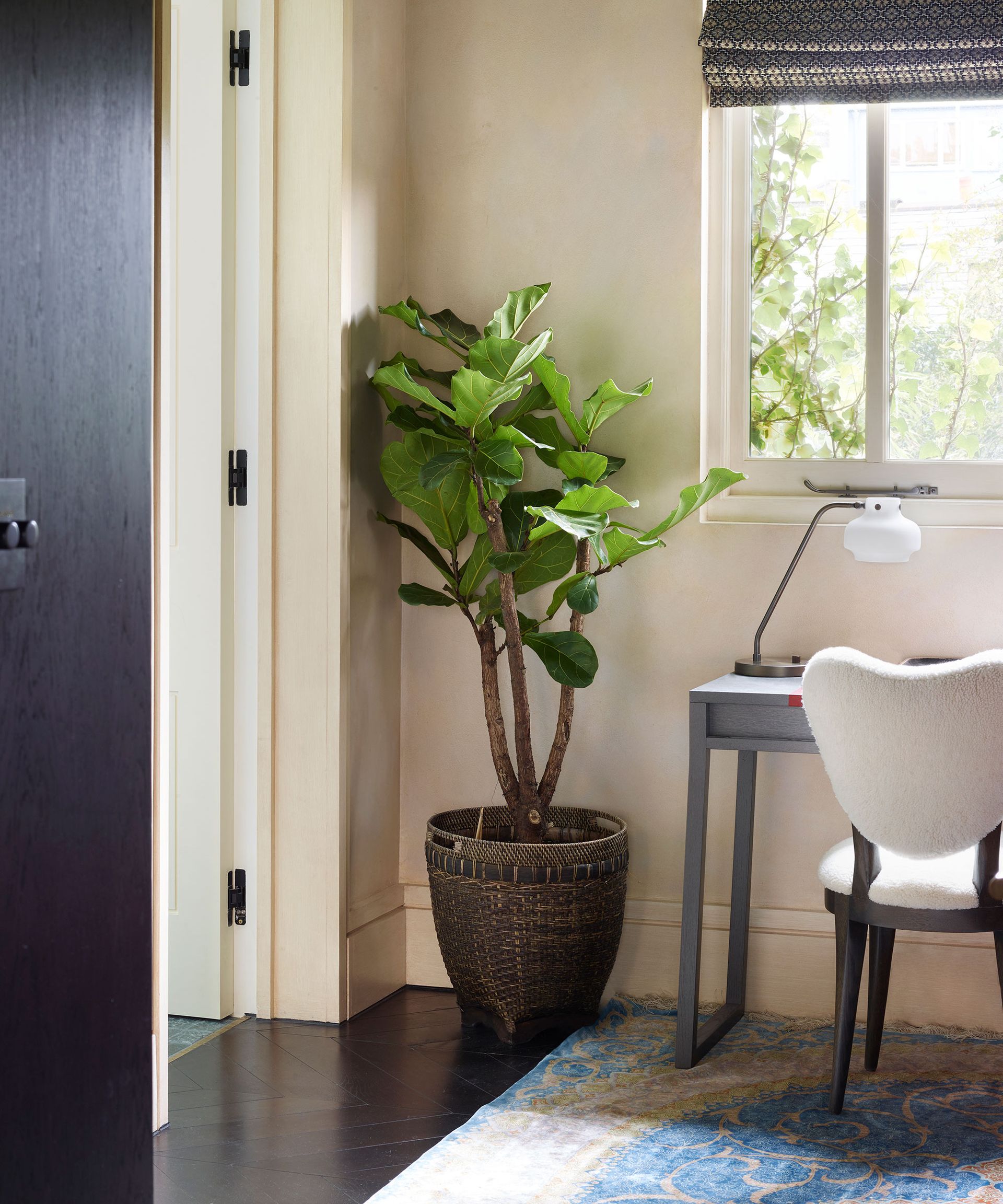 Home office desk ideas with small desk