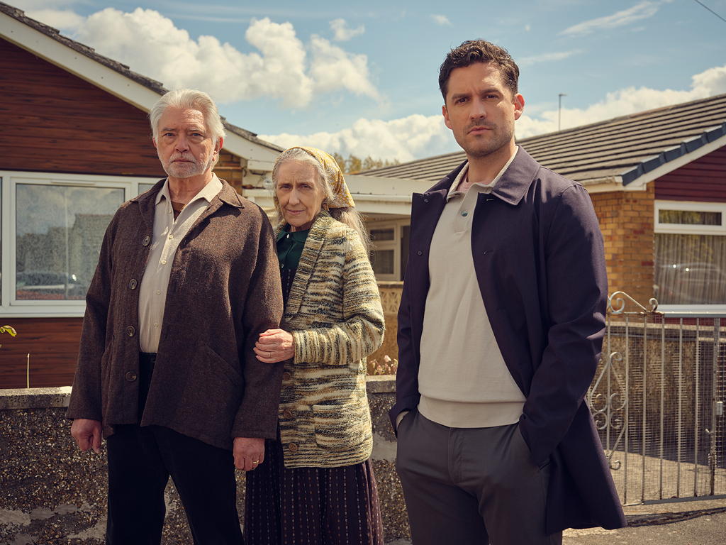 TV tonight BEN ALDRIDGE as DI MATTHEW VENN,MARTIN SHAW as Dennis Stephenson and ANITA DOBSON as Grace Stephenson.