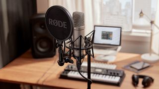 Rode microphone and pop shield