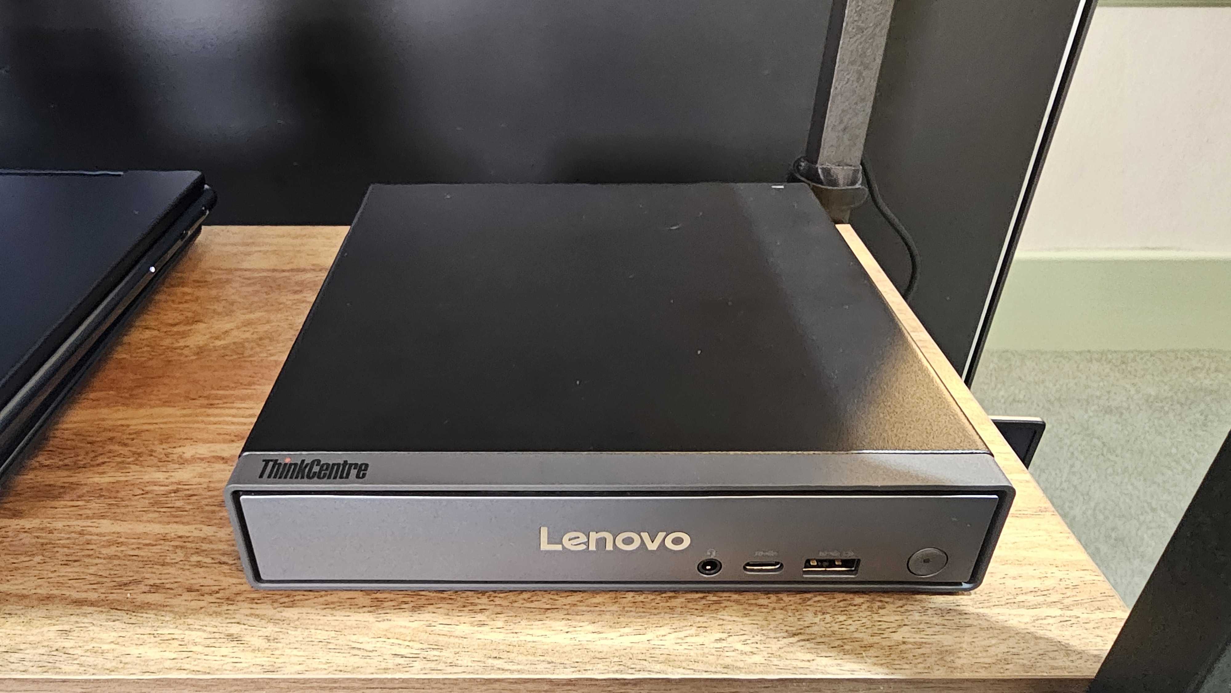 Lenovo ThinkCentre neo 50q QC