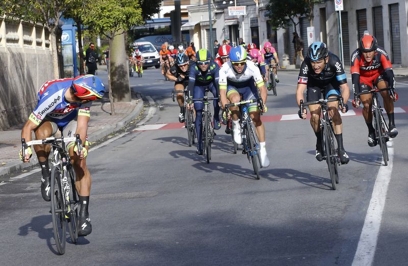 Peter Sagan finds himself off the front and the last place he wants to be in the finale of Milan-San Remo