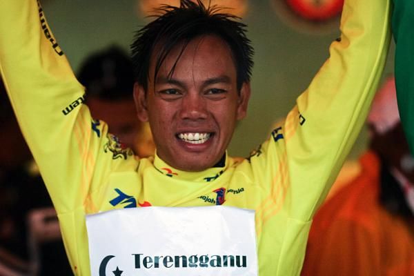 Anuar Manan (Terengganu Cycling Team) now leads Jelajah Malaysia.