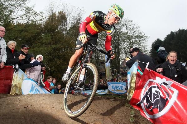 Sven Nys (Landbouwkrediet-Euphony) took the lead early and never looked back
