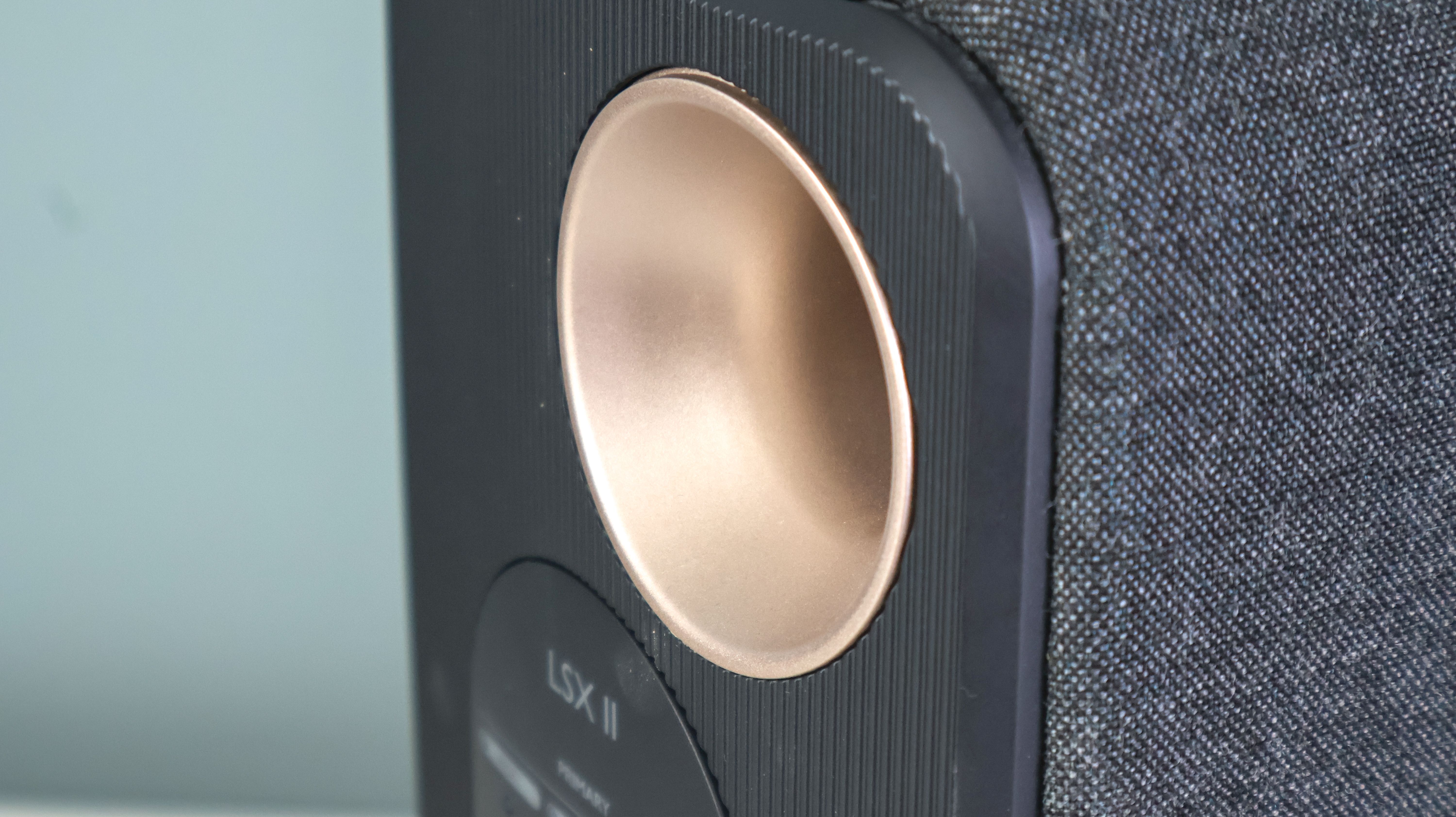 KEF LSX II